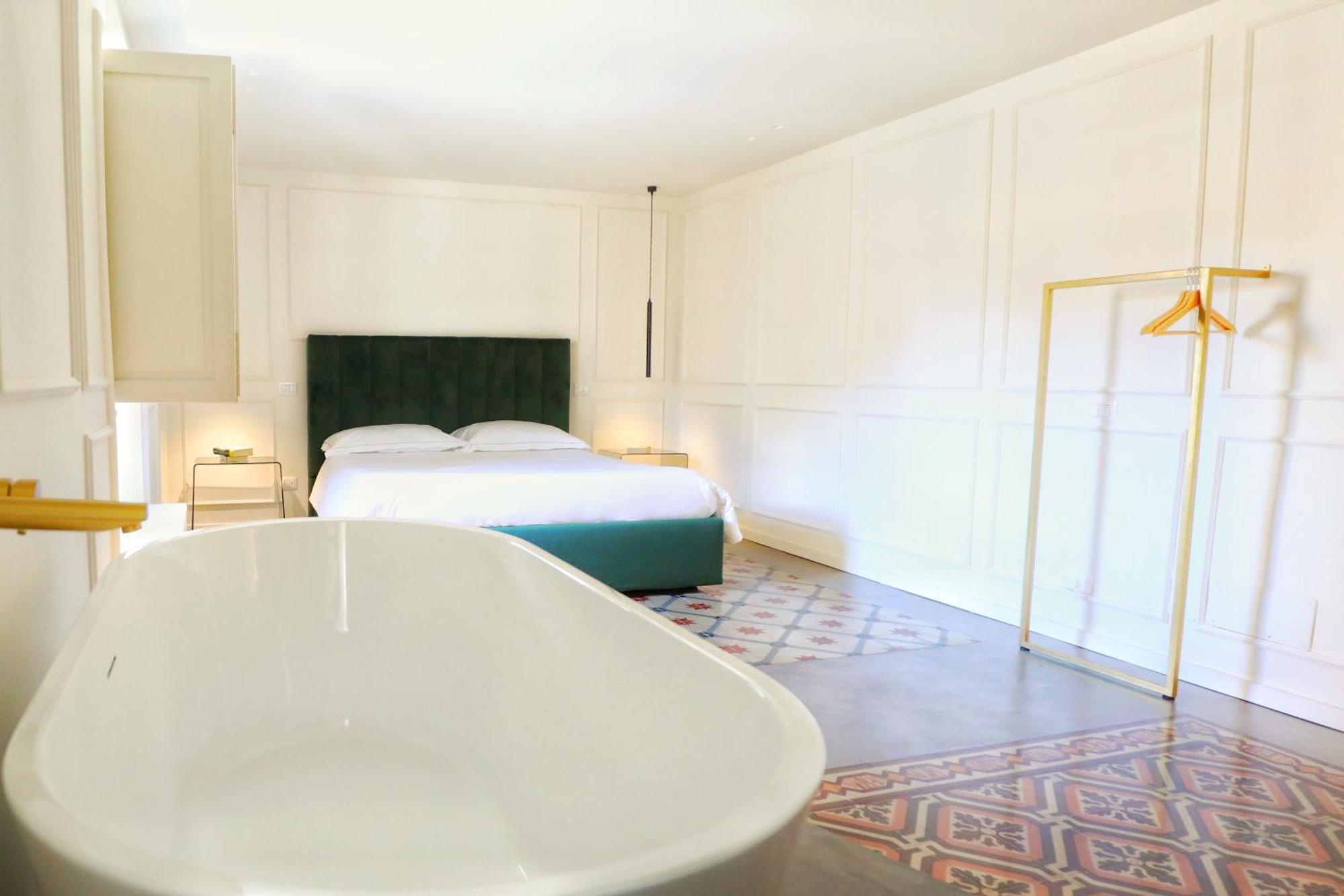 Teatro Suites Rooms Катания Экстерьер фото