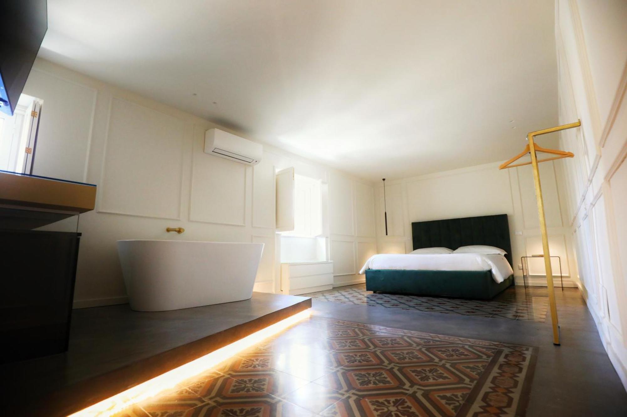 Teatro Suites Rooms Катания Экстерьер фото