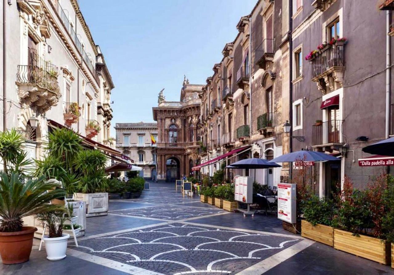 Teatro Suites Rooms Катания Экстерьер фото